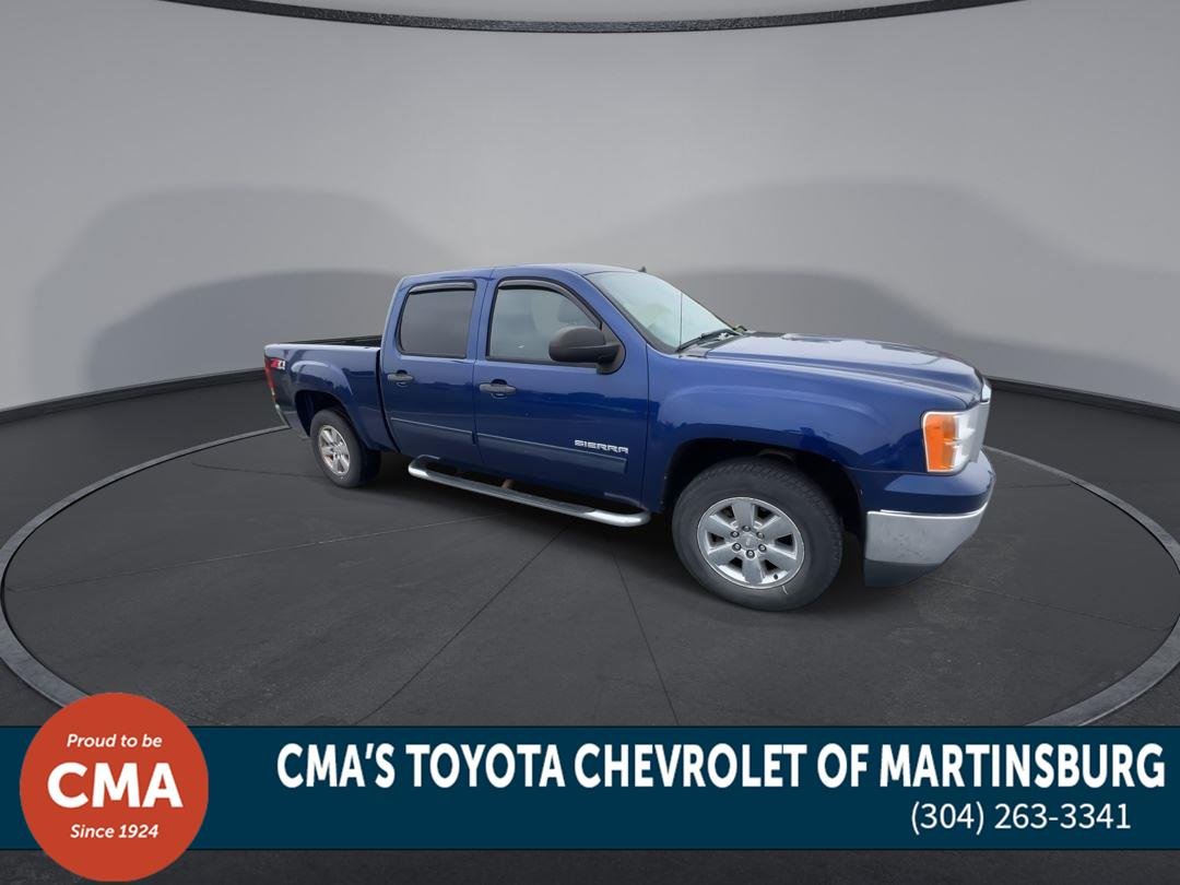Used 2013 Heritage Blue Metallic GMC SLE image 2