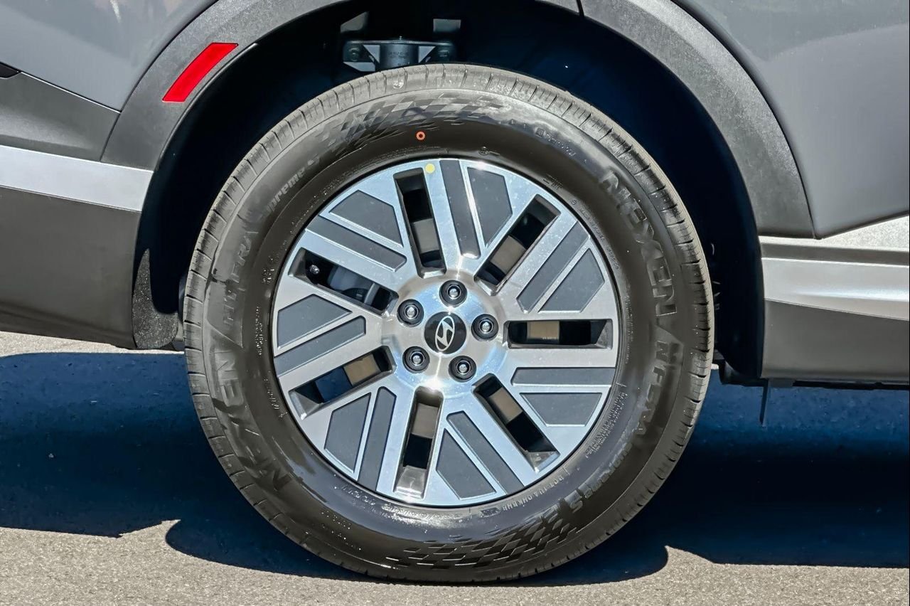 New 2026 Gray Hyundai SEL AWD image 34