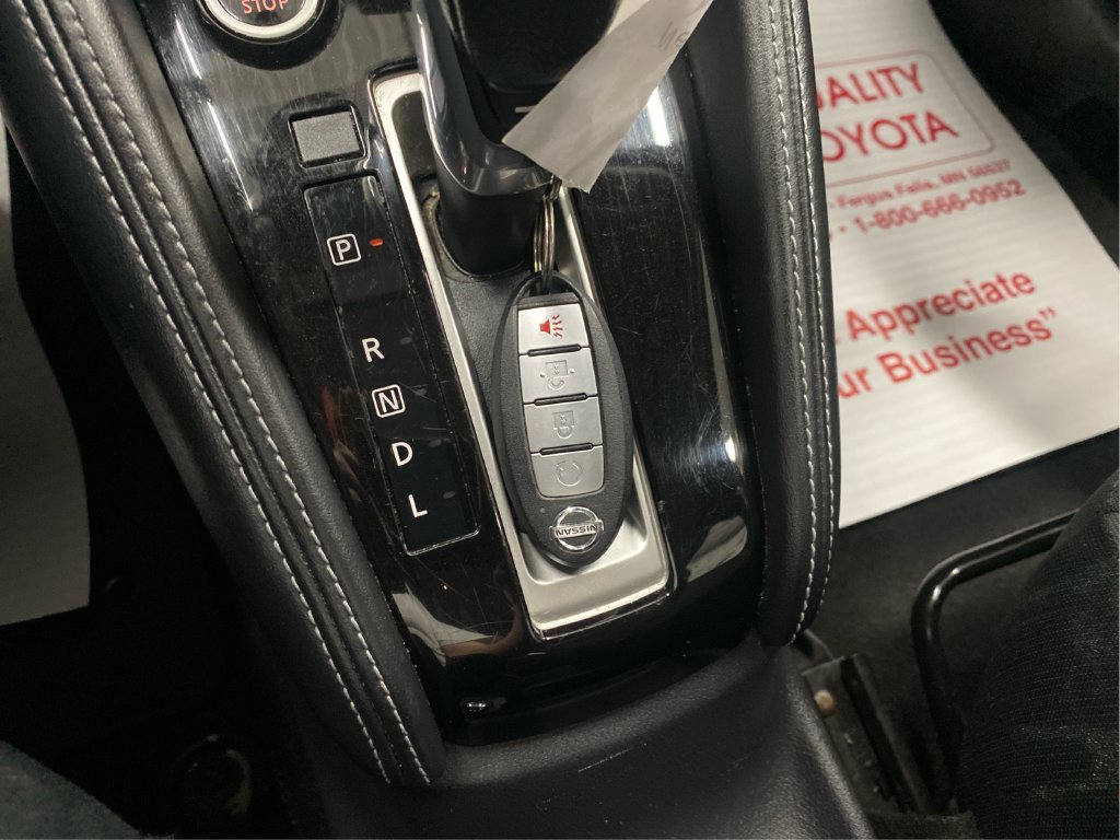 Used 2020 Red Nissan SR image 21