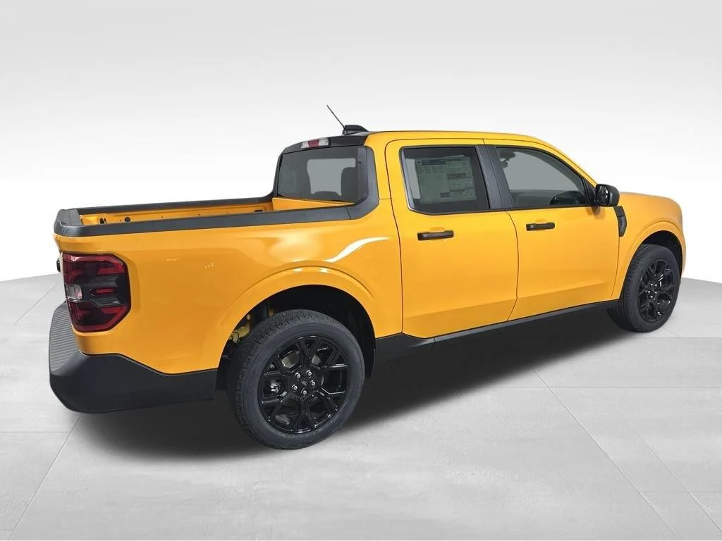 New 2026 Orange Fury Metallic Tri-Coat Ford XLT image 11
