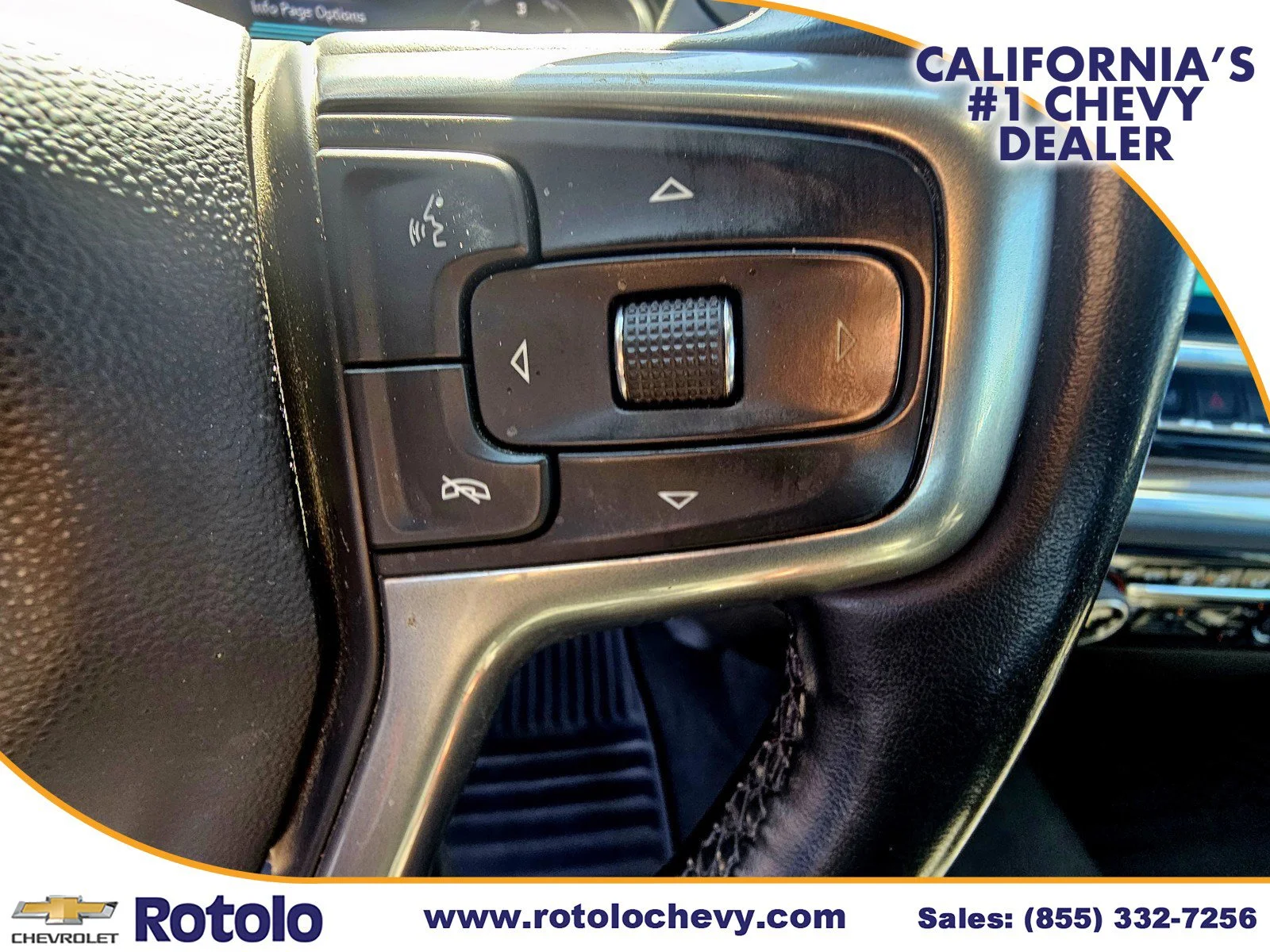 Used 2025 Summit White Chevrolet LT image 24