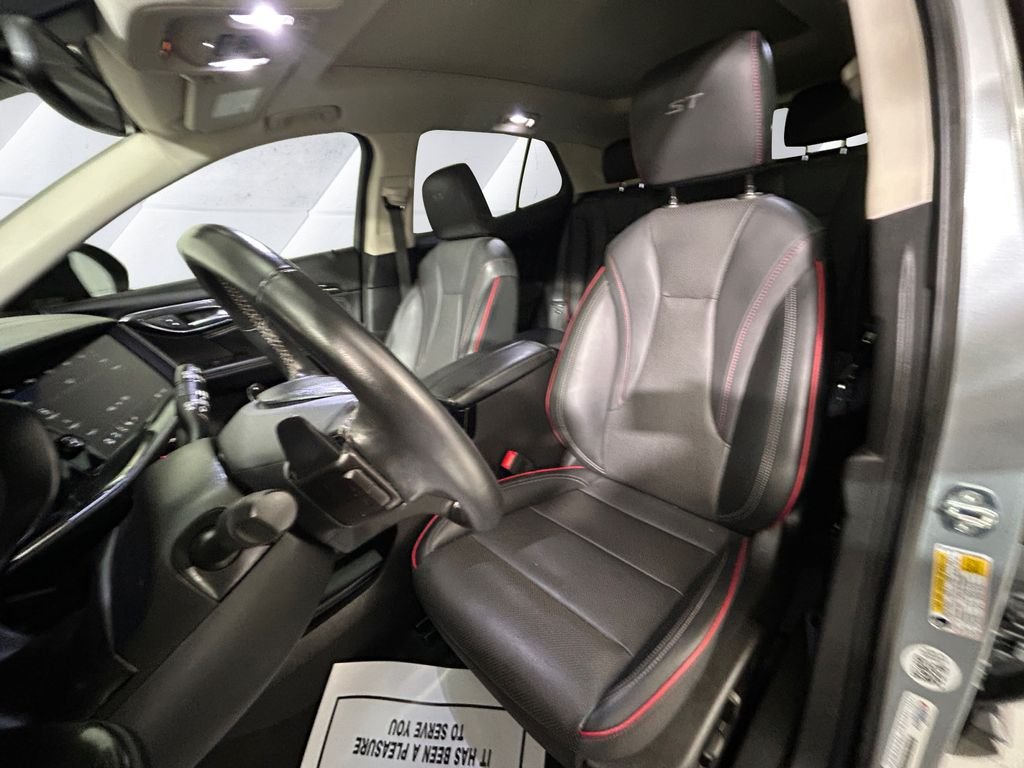 Used 2023 Gray Buick Essence image 8