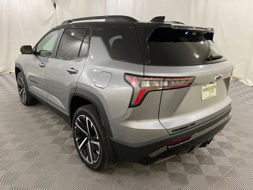 2027 Chevrolet Equinox RS - Photo 9