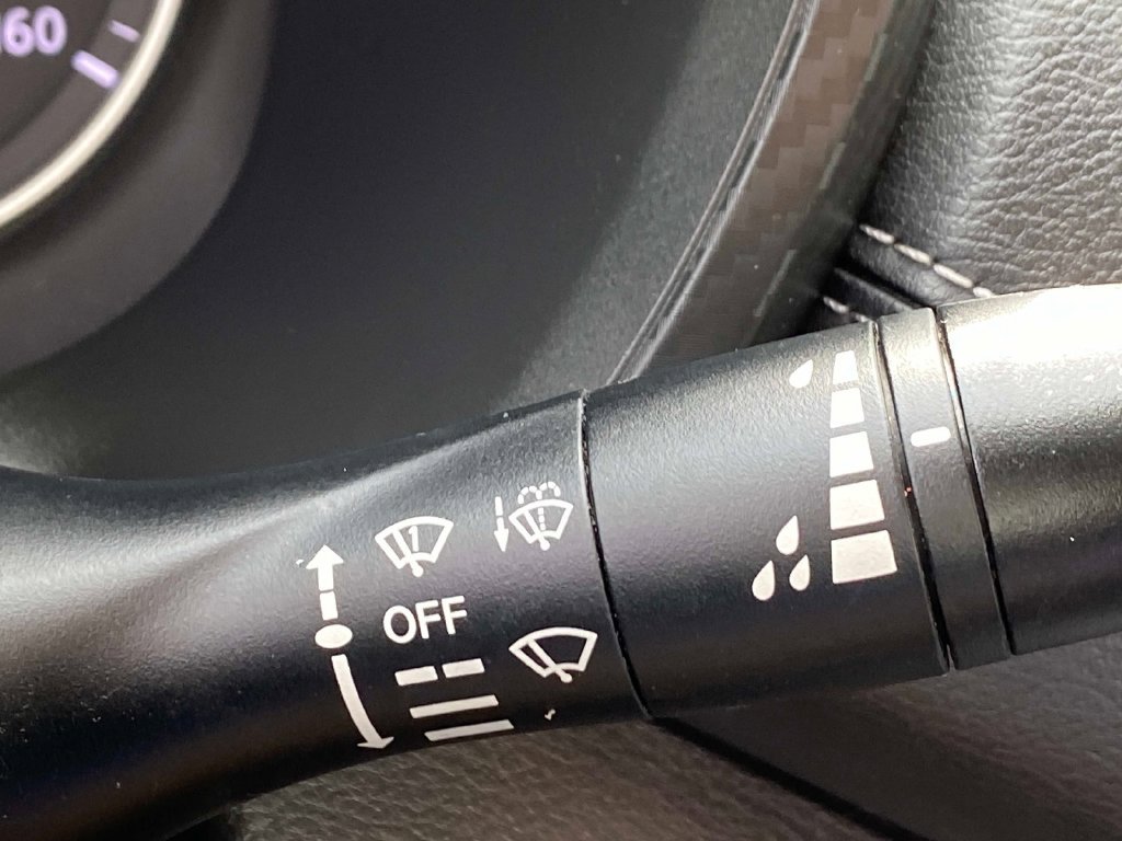 Used 2022 White Nissan SV image 19
