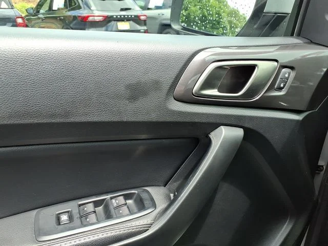 Used 2019 Silver Ford Lariat image 19