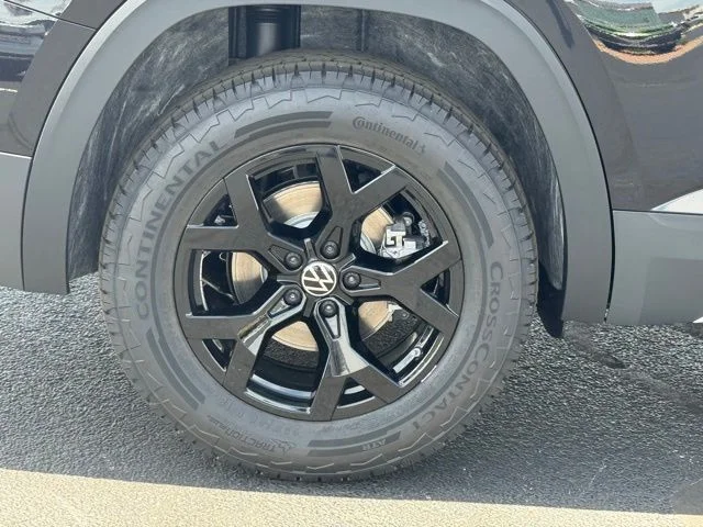 New 2026 Black Volkswagen 2.0T Peak Edition image 7