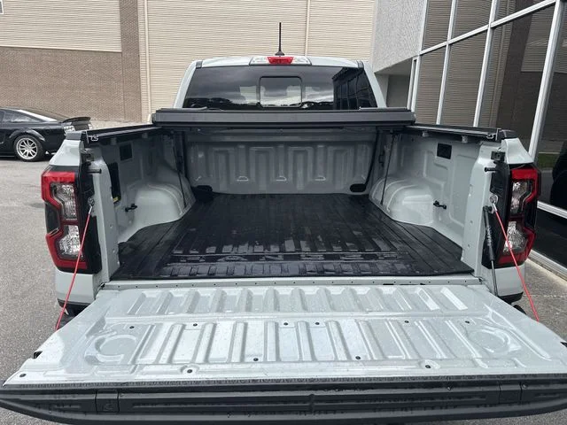 Used 2024 Green Ford XLT image 26