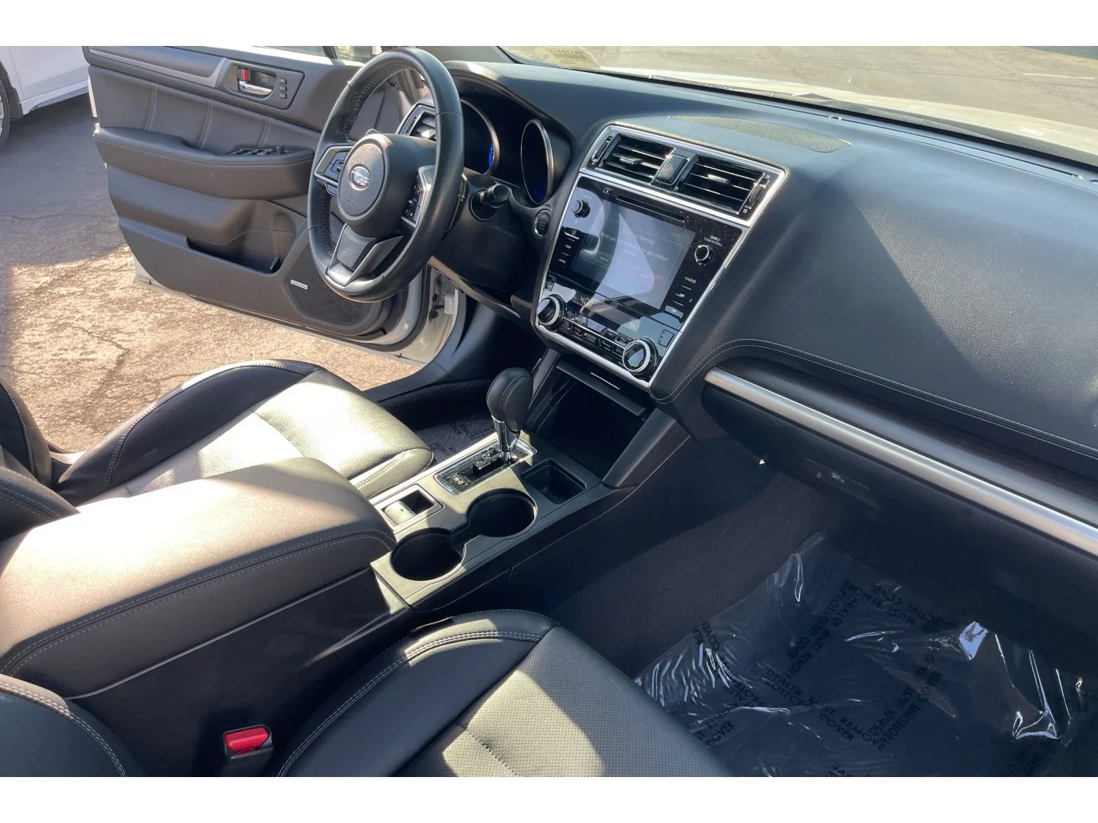 Used 2018 CRYSTAL WHITE PEA Subaru Limited image 18