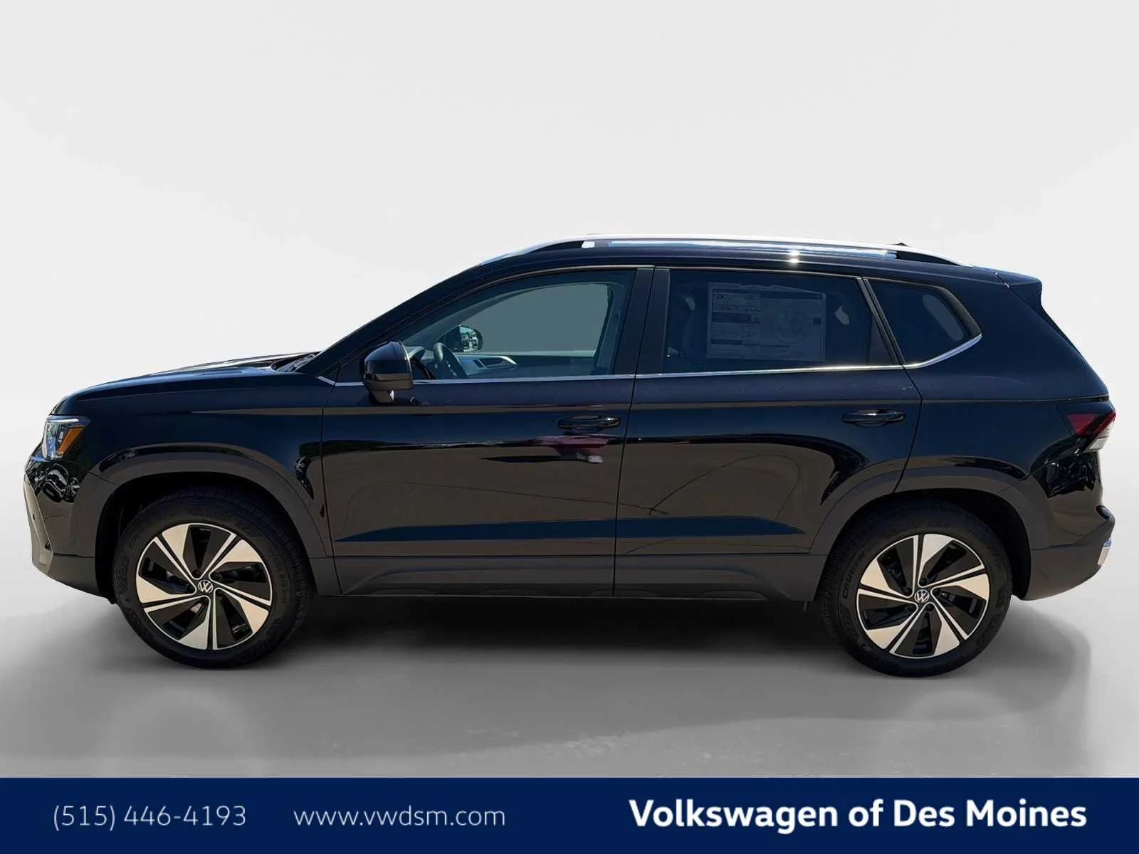 New 2026 Deep Black Pearl Volkswagen SE image 3
