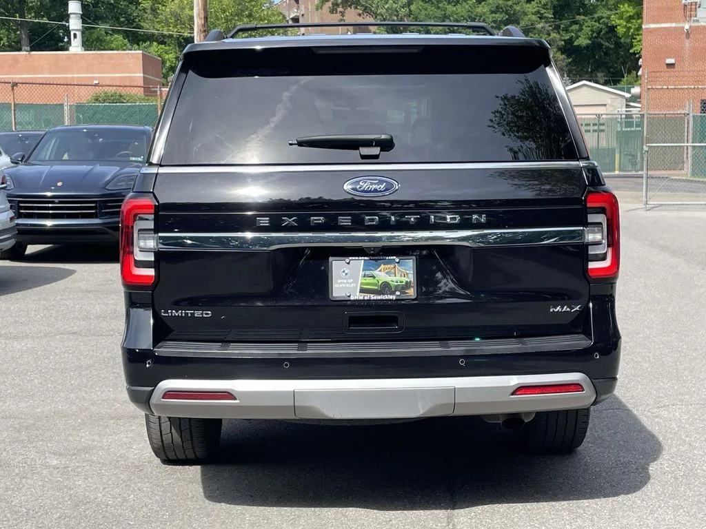 Used 2022 Black Ford Limited image 3