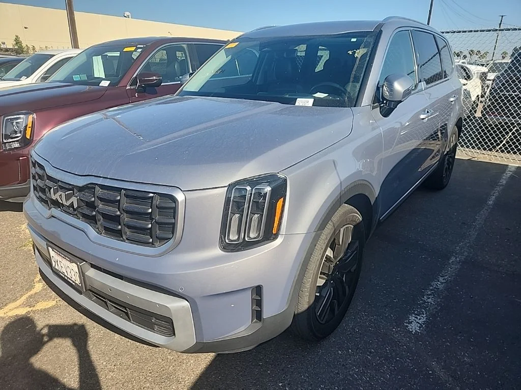 Used 2024 Silver Kia SX-Prestige image 3