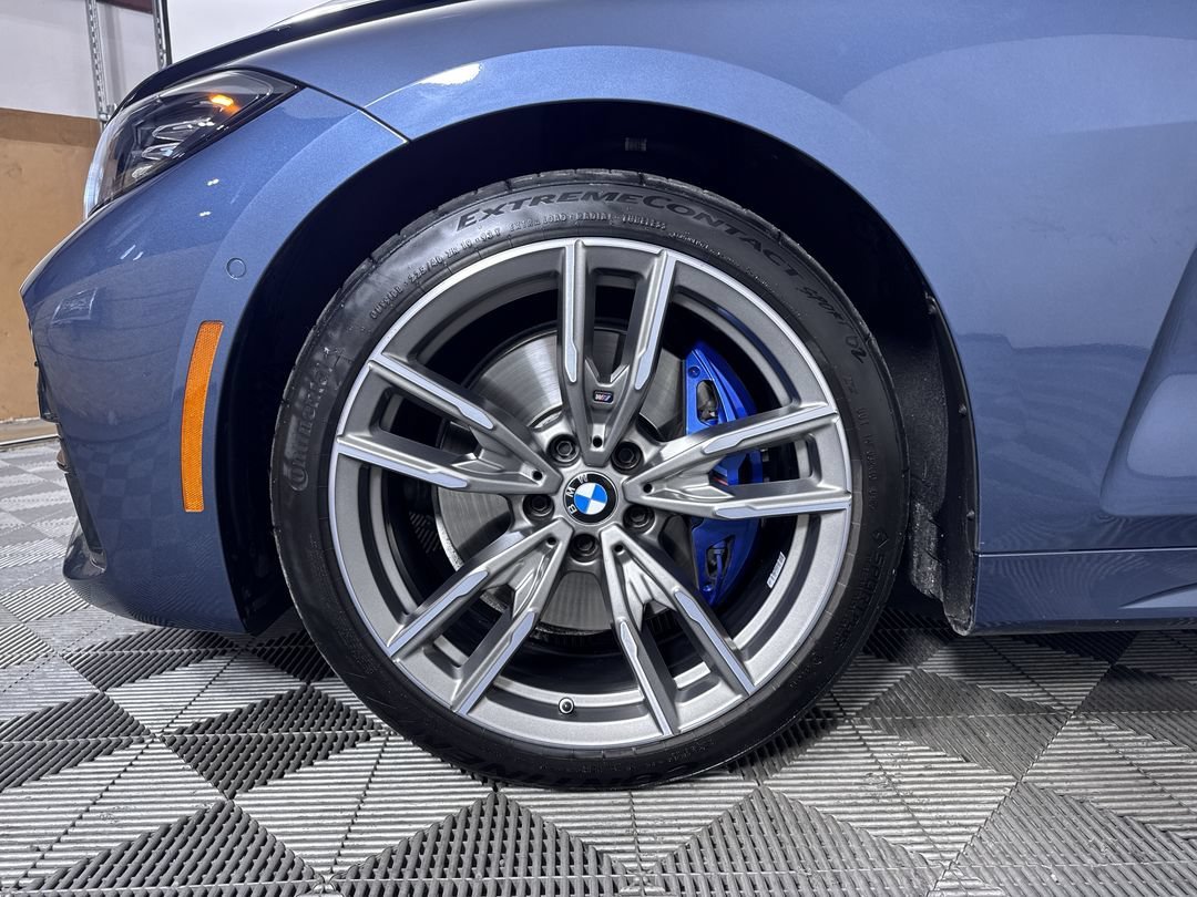 Used 2022 Arctic Race Blue Metallic BMW M440i xDrive image 25