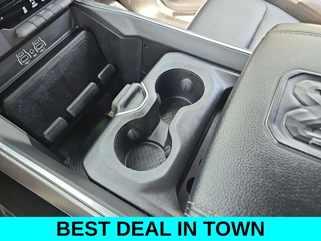 Used 2025 White Ram Laramie image 27