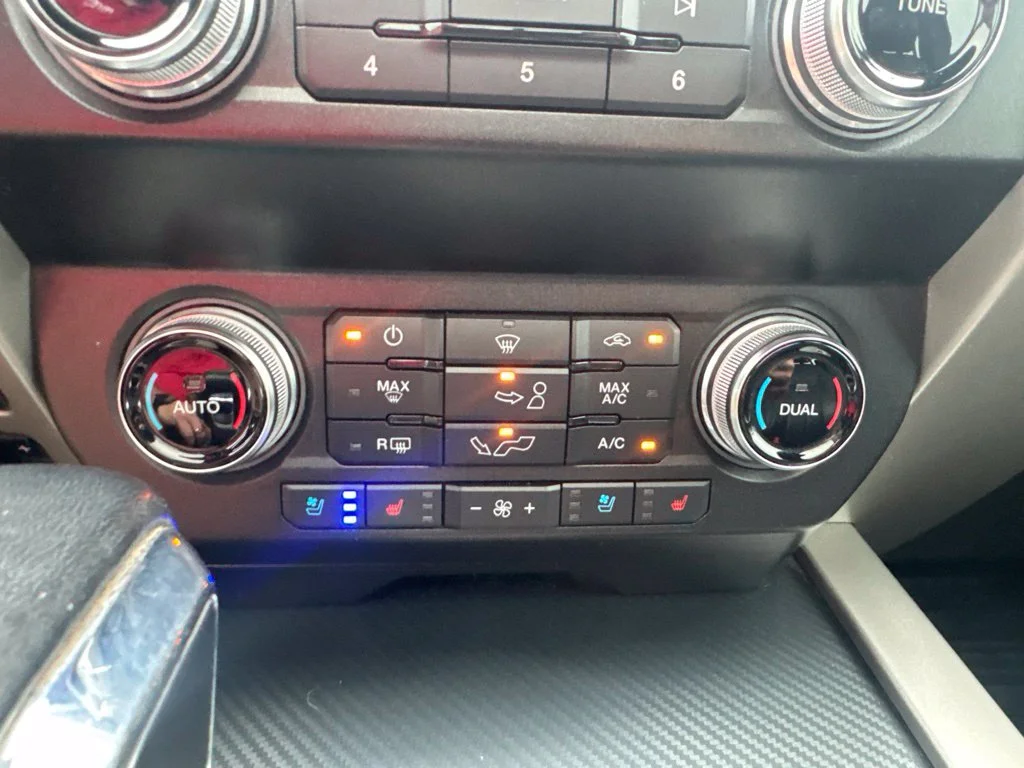Certified Used 2020 Magnetic Metallic Ford Lariat image 23