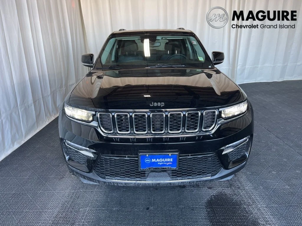 Used 2023 Black Jeep Limited image 29