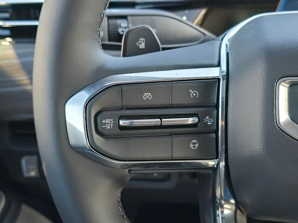 New 2025 Onyx Black GMC Extended Range Denali image 19