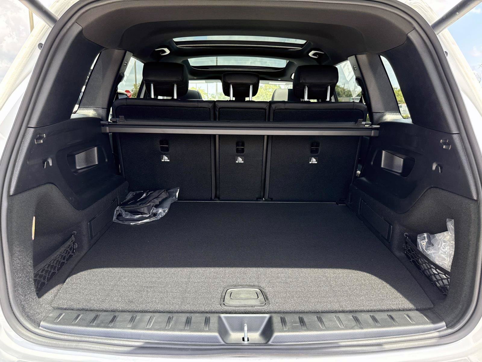 New 2026 Polar White Mercedes-Benz 250 SUV image 10