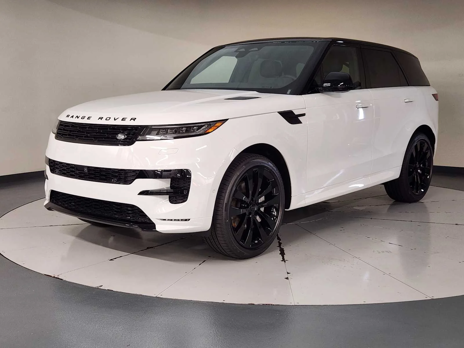 New 2026 Fuji White Land Rover Dynamic SE - P400 image 2