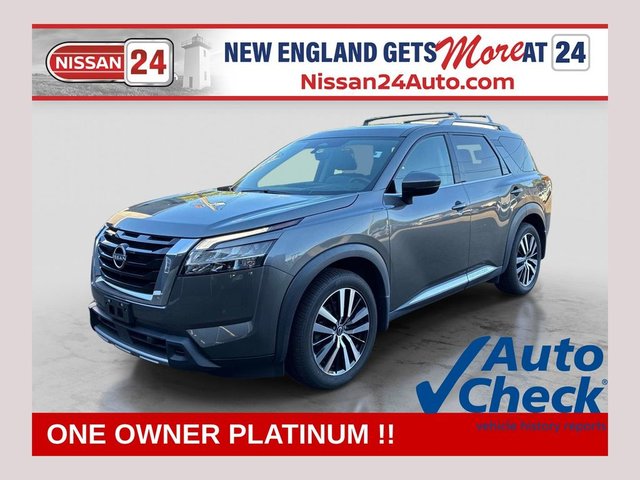 2023 Nissan Pathfinder Platinum
