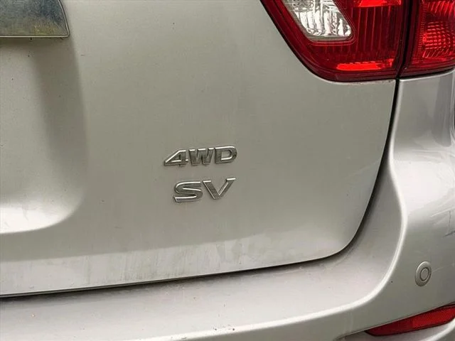 Used 2019 Silver Nissan SV image 14