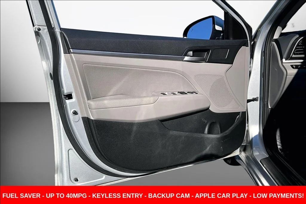 Used 2020 Silver Hyundai SEL image 22