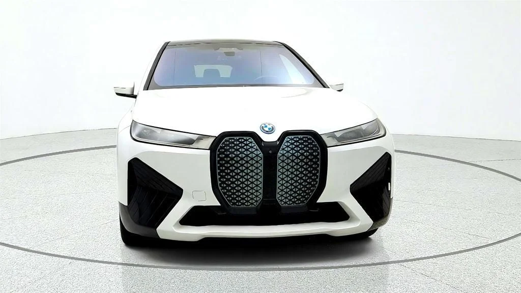 Used 2024 Mineral White Metallic BMW xDrive50 SAV w/ Driving Assist Pro, Sport Pkg & 22