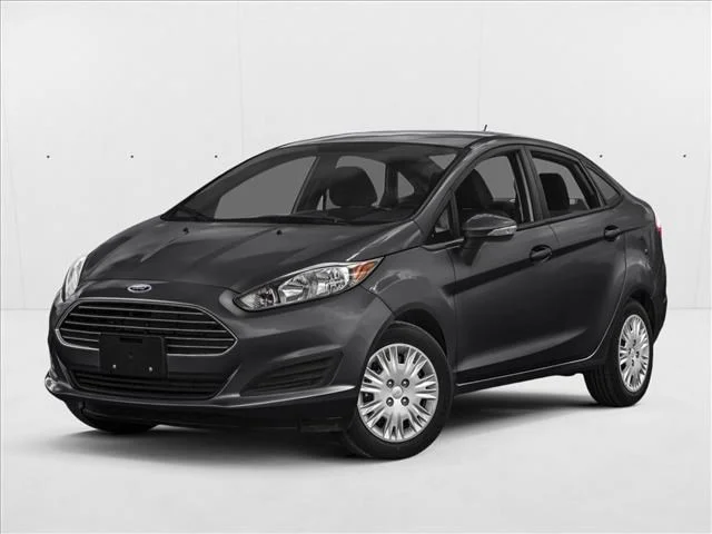 Used 2016 Shadow Black Ford SE image 1