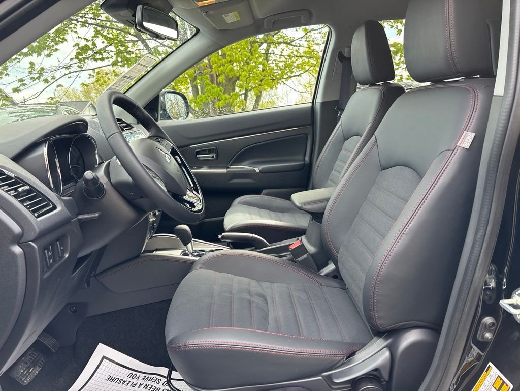 2024 Mitsubishi Outlander Sport SE - Photo 11