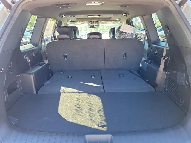 New 2027 Ivory Silver Kia EX image 7
