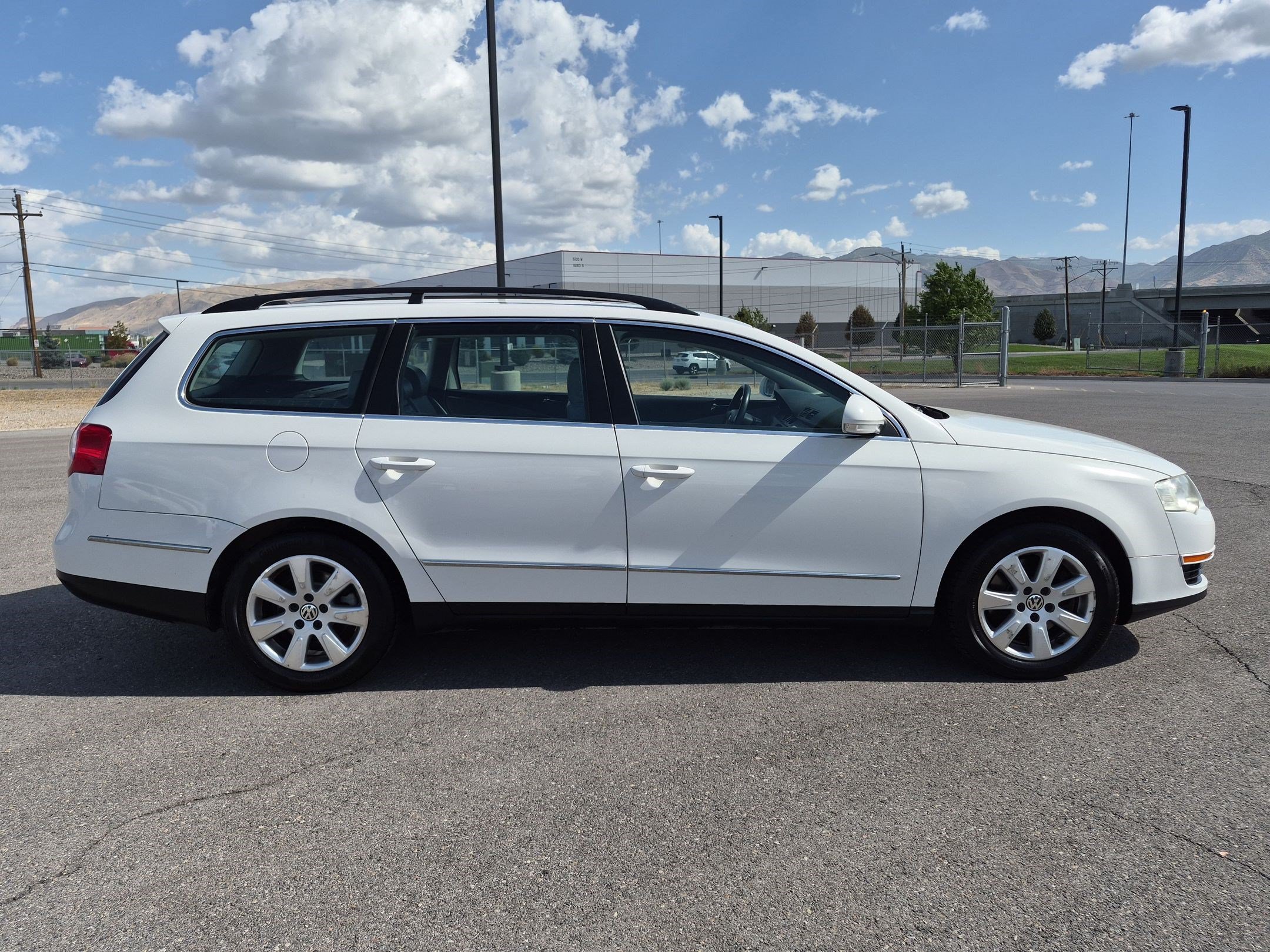 Used 2007 Volkswagen Passat 2.0T with VIN WVWLK73C57E009876 for sale in Salt Lake City, UT
