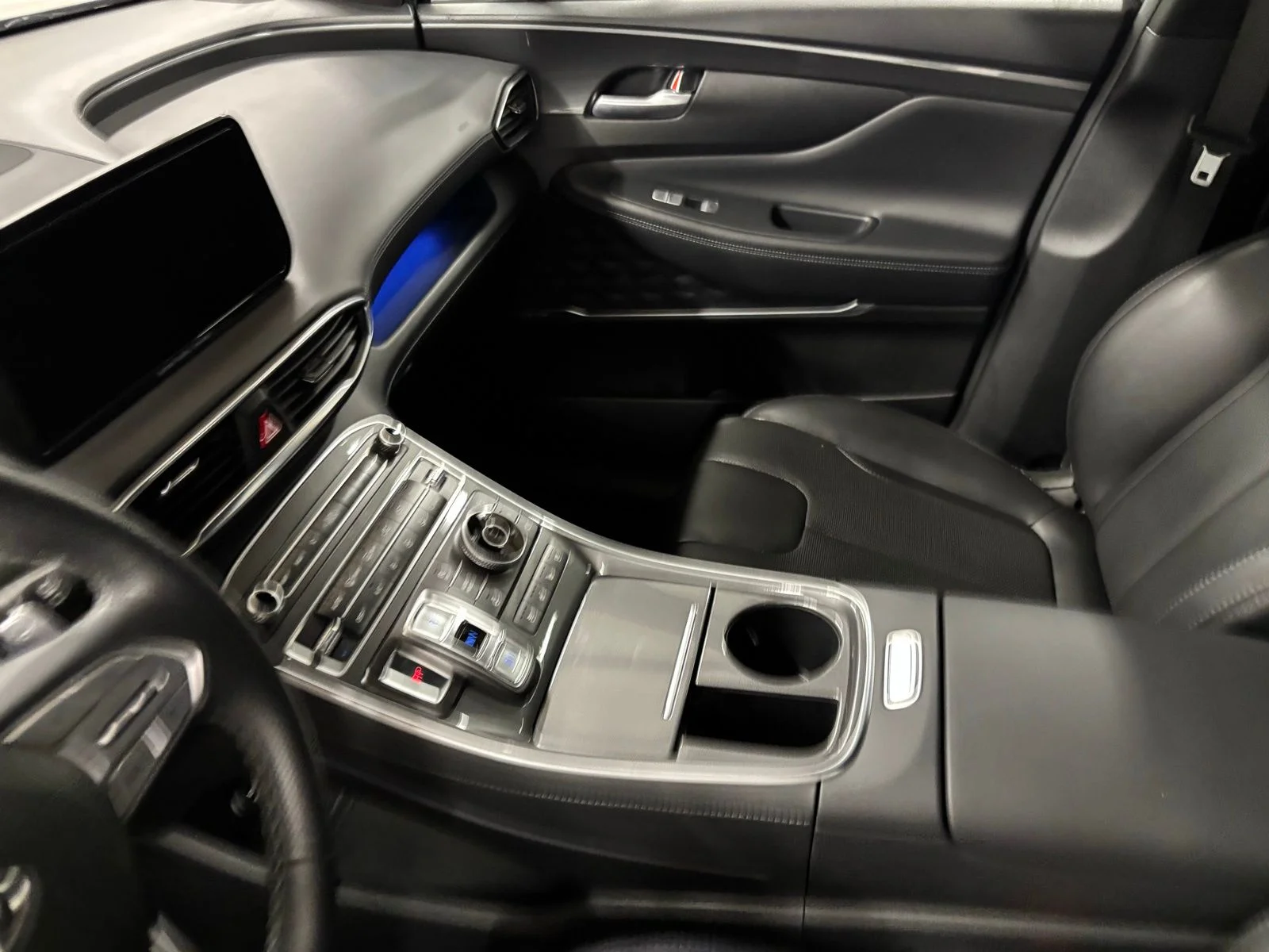 Used 2023 Gray Hyundai Calligraphy image 17