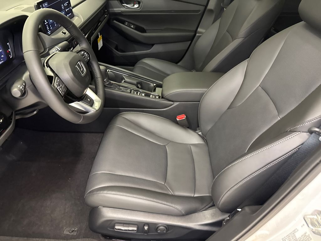 2026 Honda Accord Hybrid Touring - Photo 18