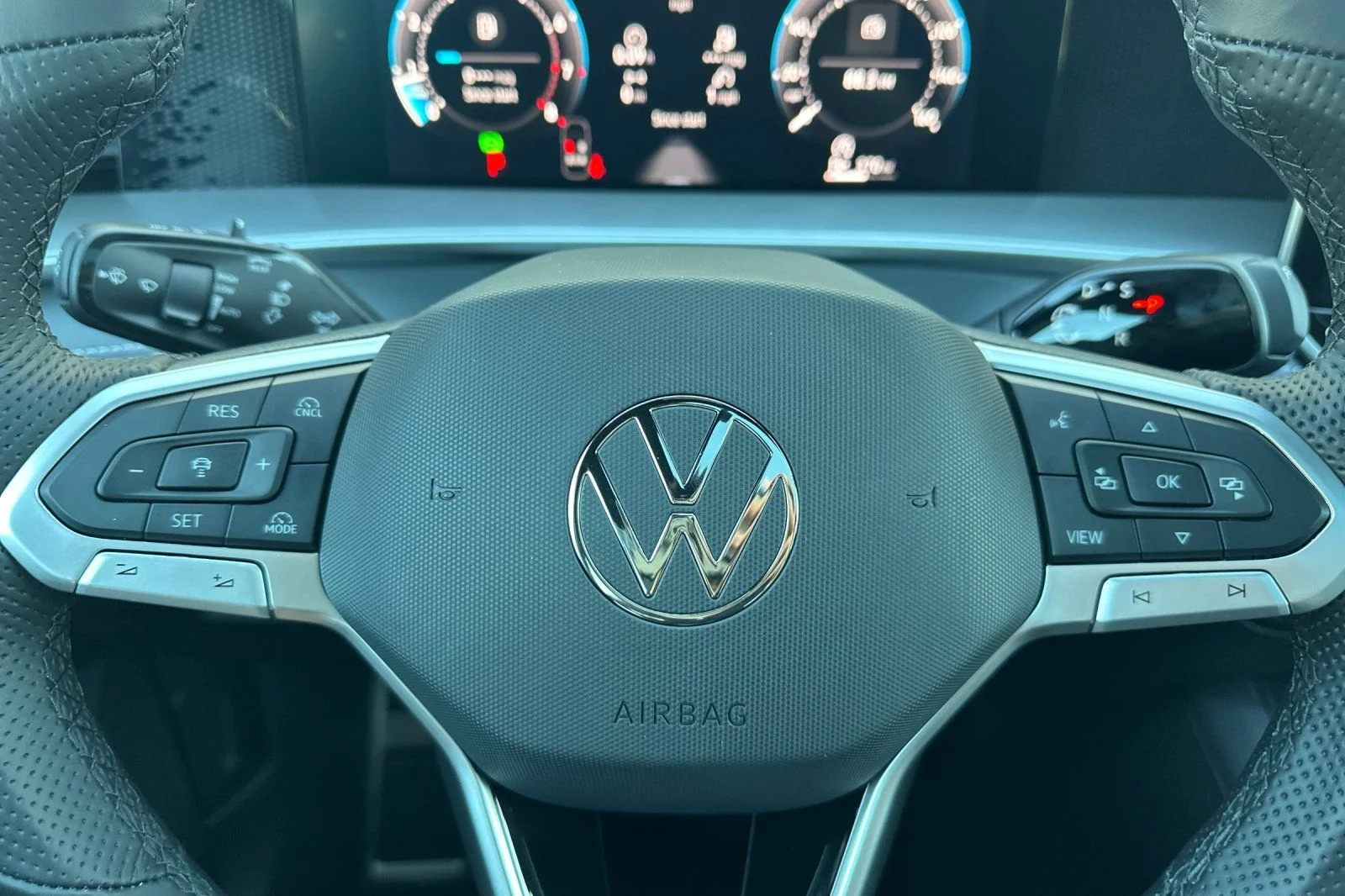 New 2026 Black Volkswagen 2.0T SE R-Line Black image 21