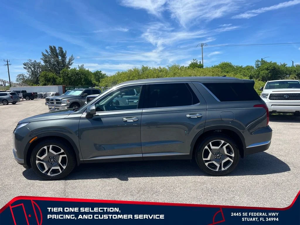 Used 2024 Gray Hyundai Limited image 4