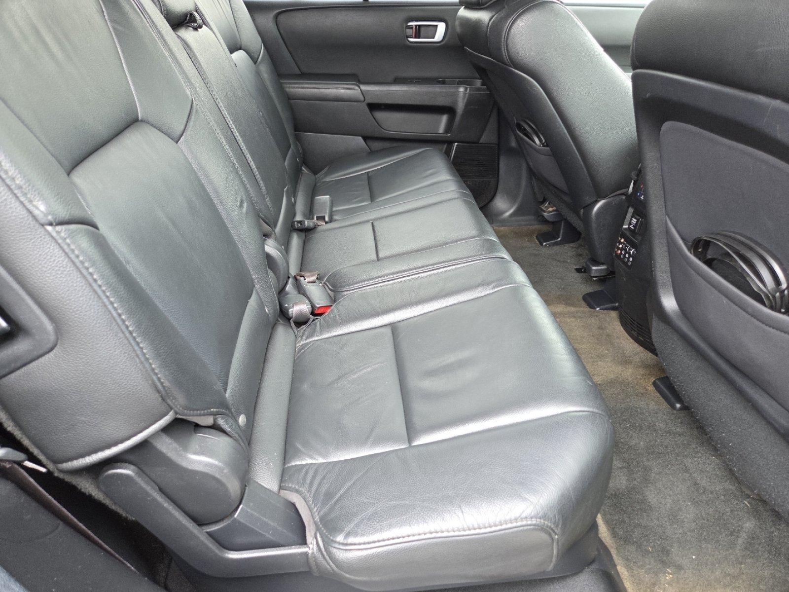 Used 2013 Crystal Black Pearl Honda Touring image 26