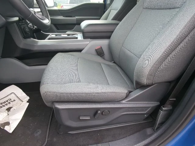 Used 2024 Blue Ford XLT image 9