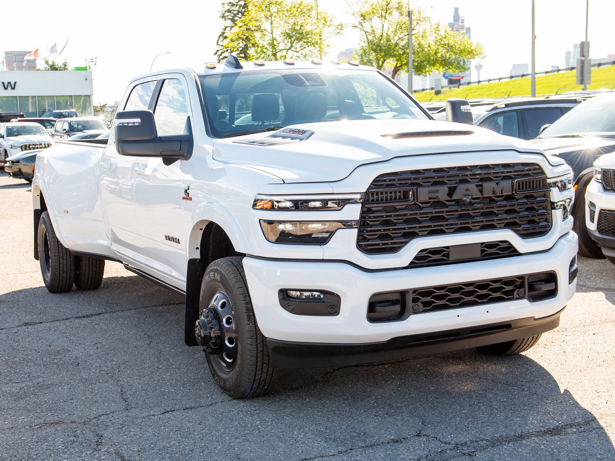 New 2026 White RAM Limited* image 9