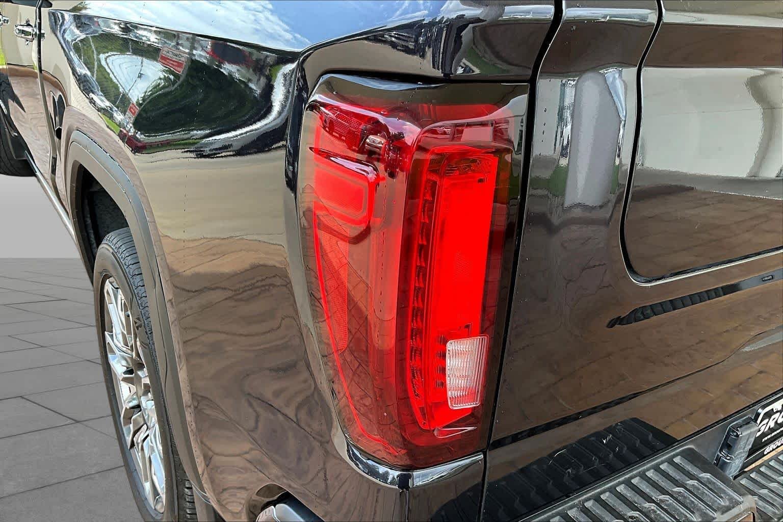 Used 2024 Titanium Rush Metallic GMC Denali Ultimate image 27