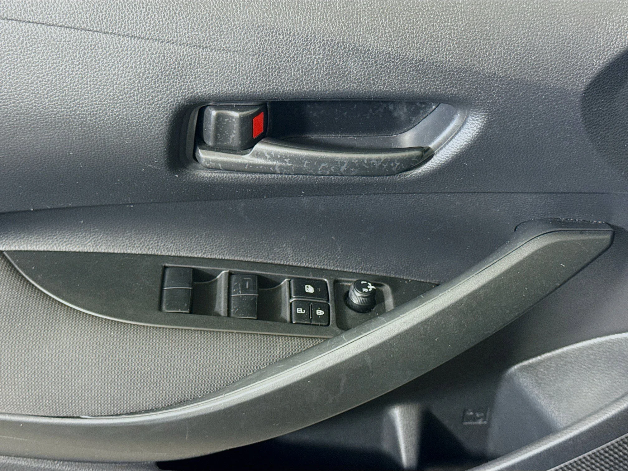 Used 2022 Celestite Toyota LE image 19
