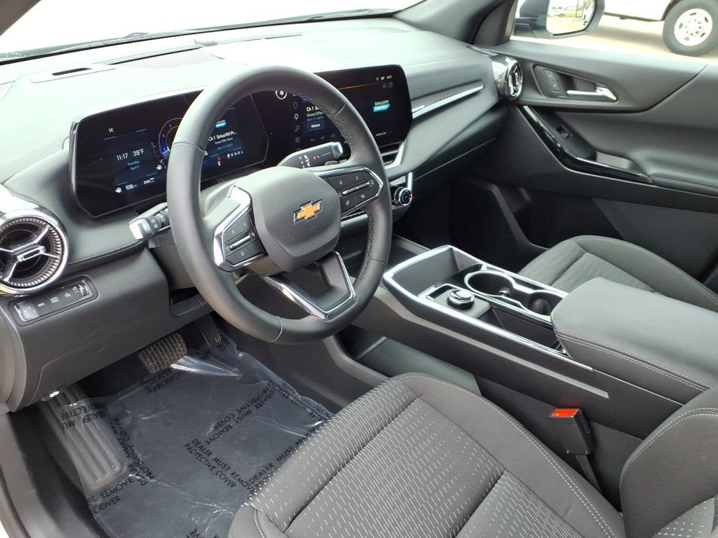 Used 2026  Chevrolet AWD 4dr LT w/2LT image 15