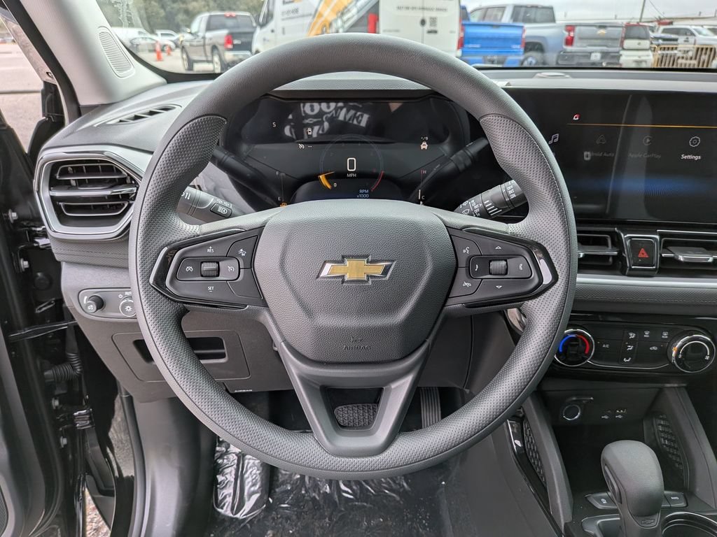New 2026 Mosaic Black Metallic Chevrolet LT image 15