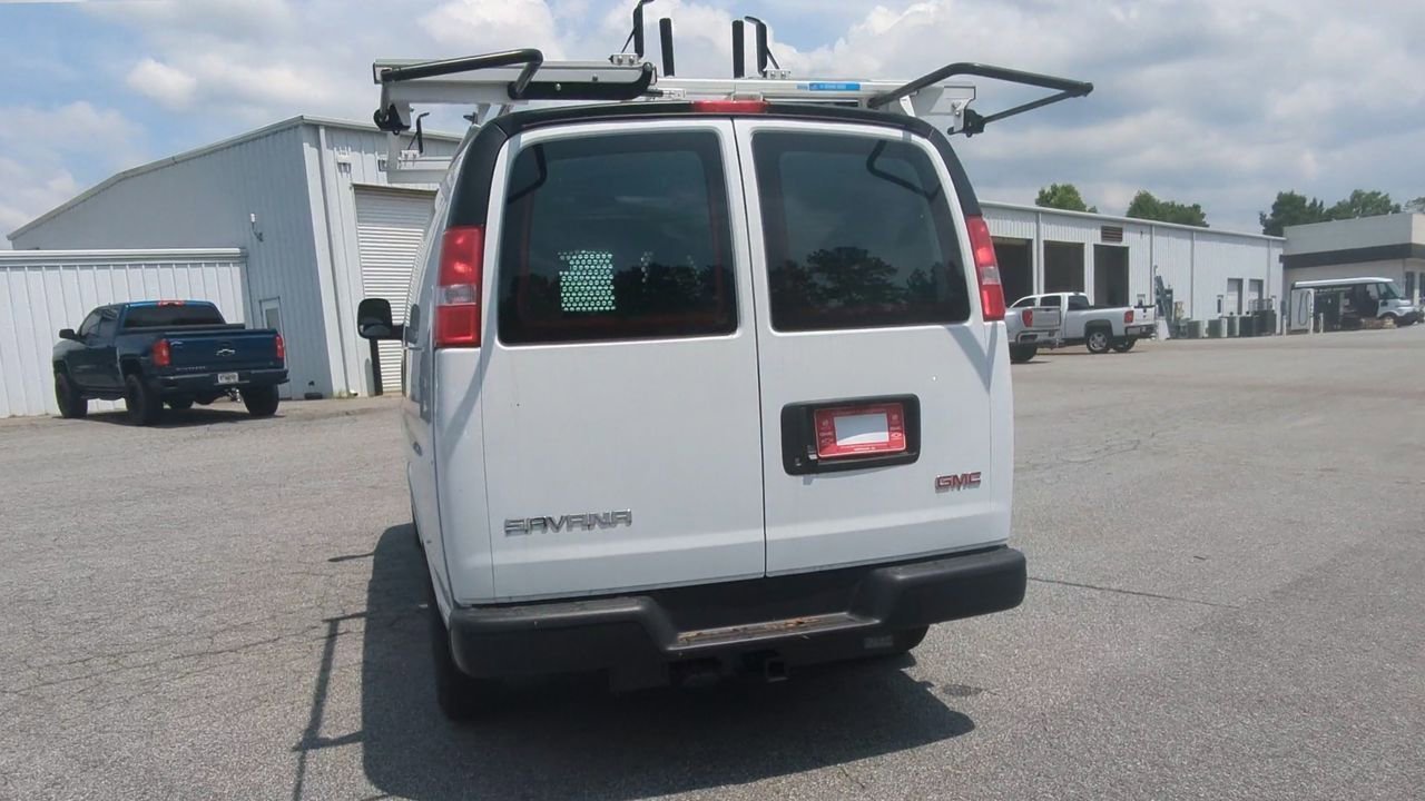 2025 GMC Savana Cargo Work Van - Photo 7