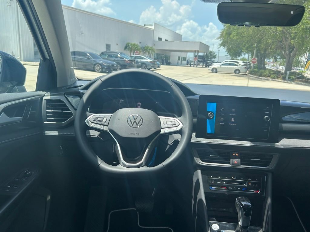 New 2026 White Volkswagen 1.5T SE Black image 47