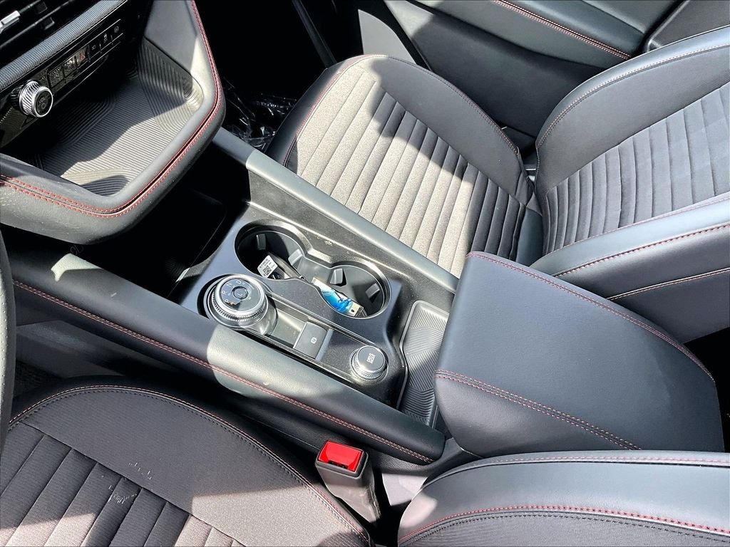 New 2026 Gray Metallic Ford ST-Line image 9