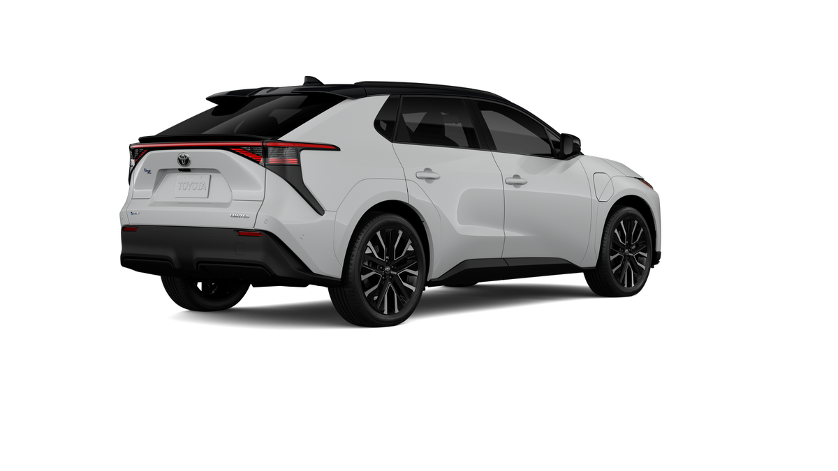 New 2027 Wind Chill Pearl with Midnight Black Metallic roof Toyota Limited image 10