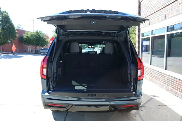 New 2027 Nocturnal Blue Metallic Ford MAX Platinum image 44