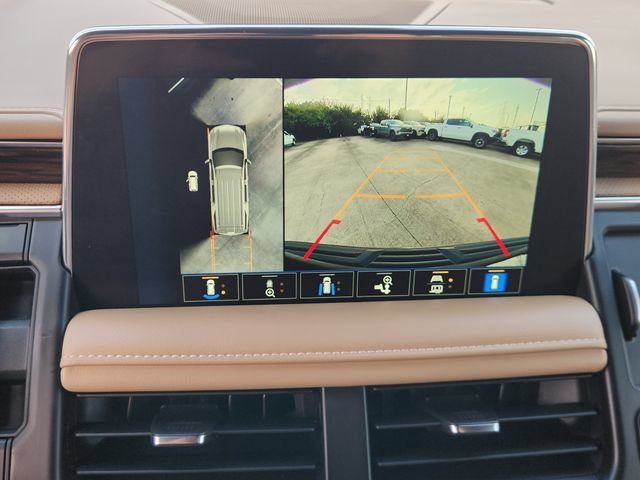2024 Chevrolet Suburban Premier - Photo 17