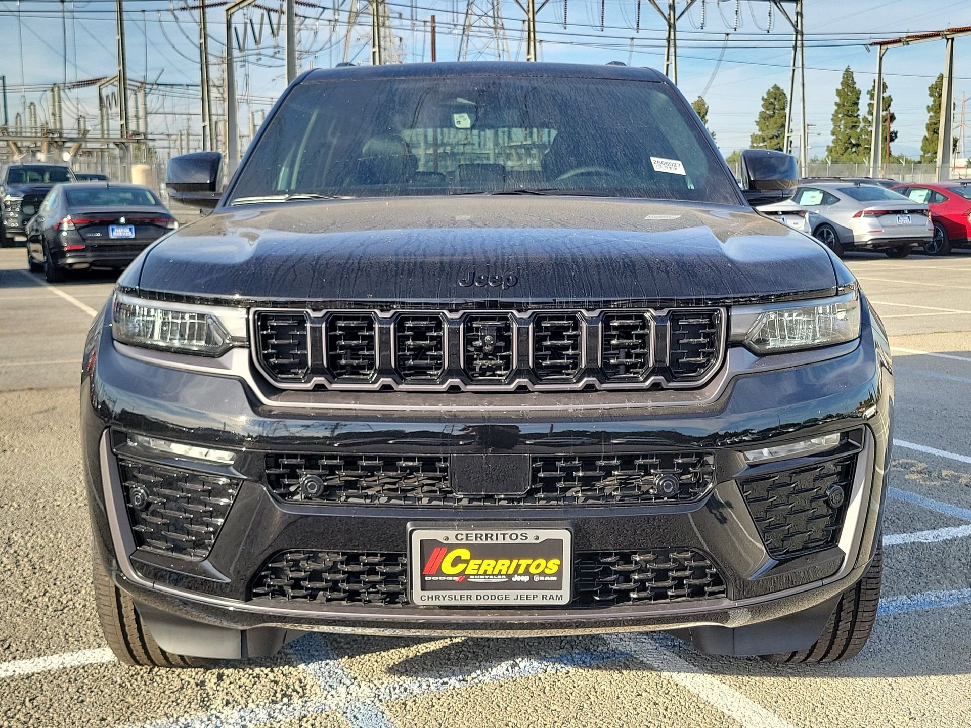 New 2026 Diamond Black Crystal Pearl-Coat Exterior Paint Jeep Limited Reserve image 21