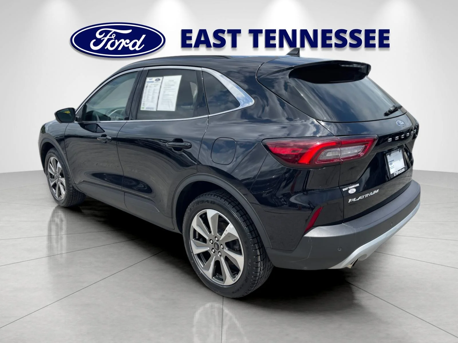 Used 2024  Ford Platinum image 5