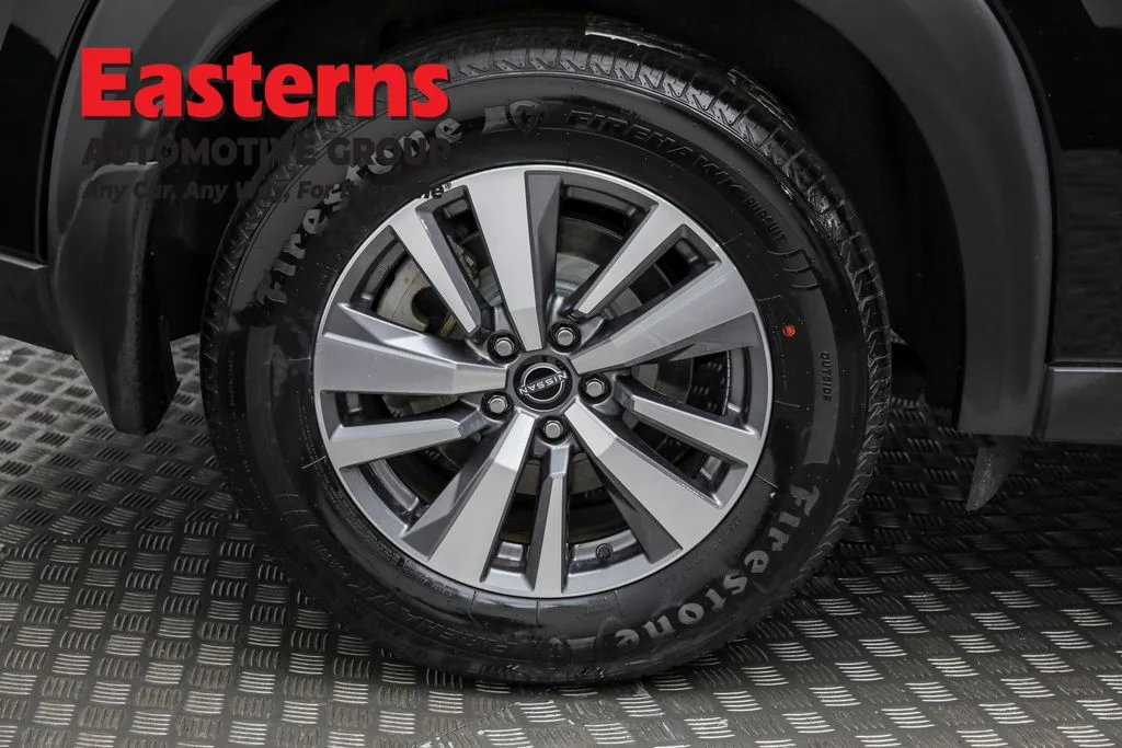 Used 2023 Black Nissan SL image 30